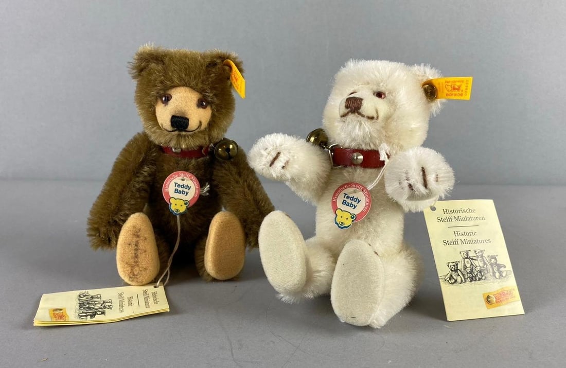 Group of 2 Historic Steiff Miniature Teddy Bears (1 of 3)