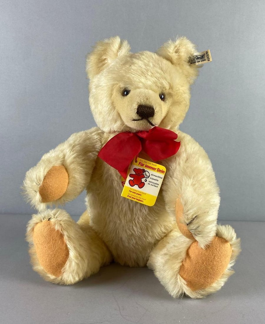 Vintage 1982 Steiff Handmade West German Collectors Edition Teddy Bear (1 of 5)