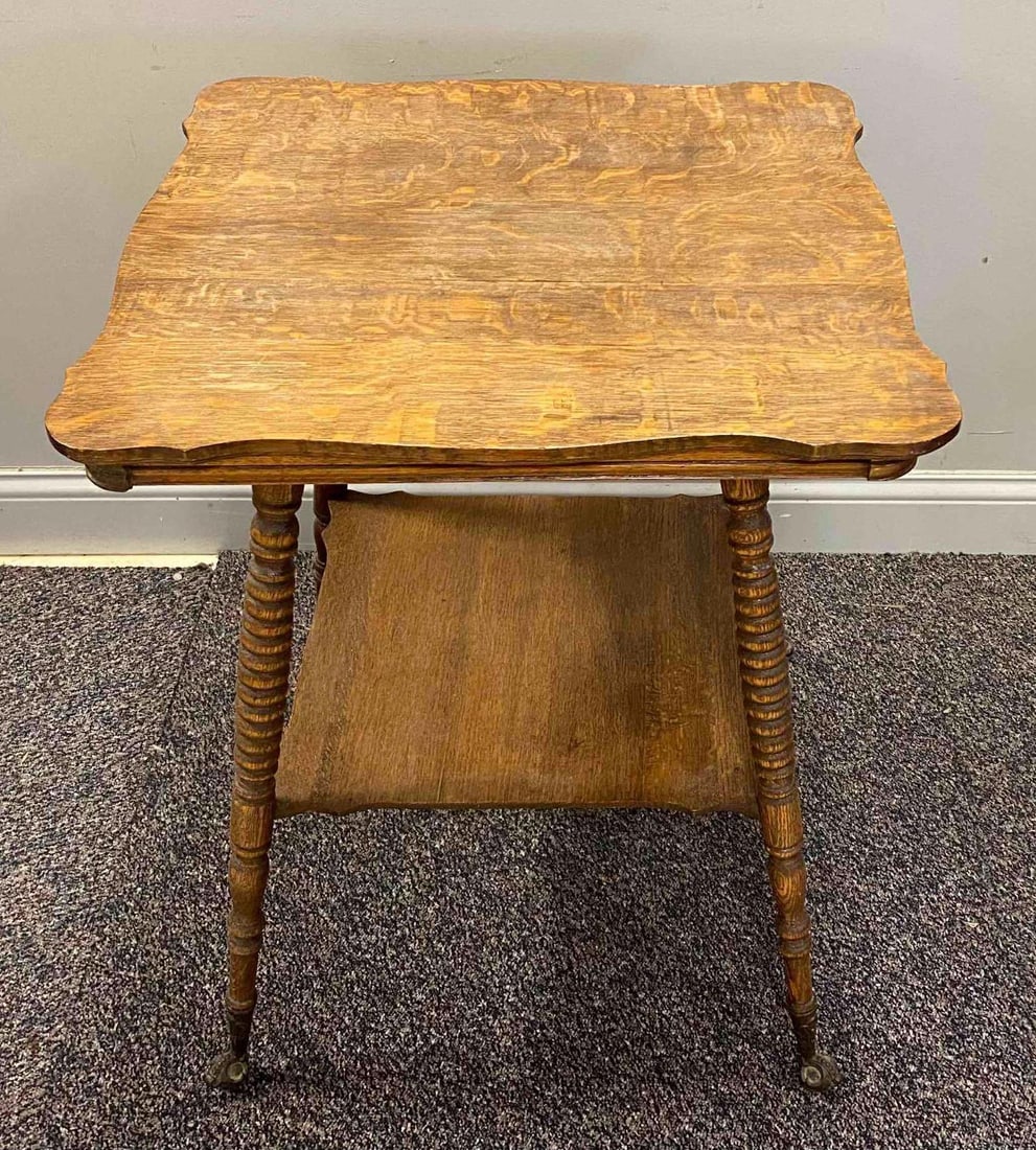 Vintage Victorian Style Tiger Oak Parlor Table (1 of 4)