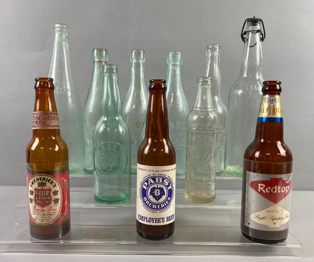 Group of Assorted Beer Advertising Bottles (1 of 3)