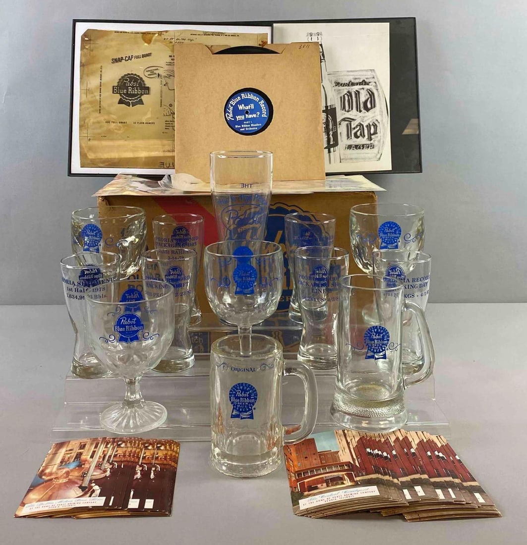 Group of Assorted Peoria Illinois Pabst Blue Ribbon Beer Memorabilia (1 of 7)