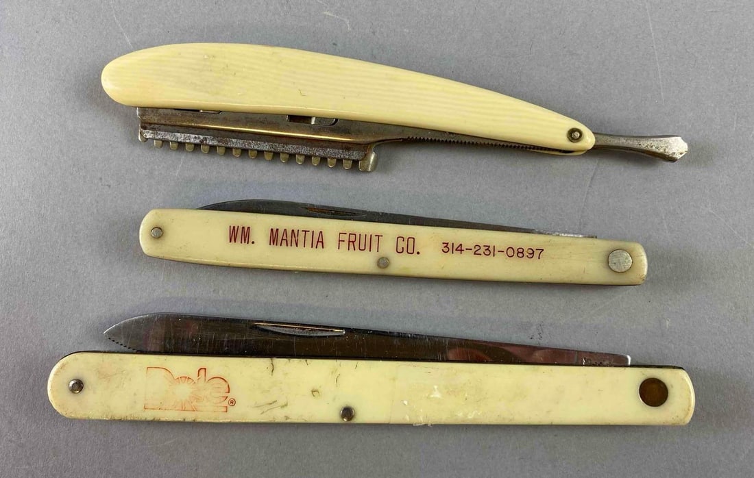 Group of 3 Folding Pocket Knives and More (1 of 3)