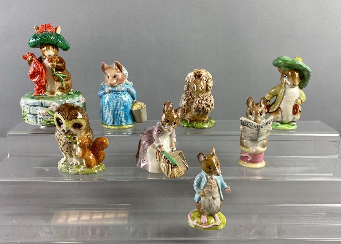 Group of 8 Vintage Beatrix Potter Porcelain Figurines (1 of 3)