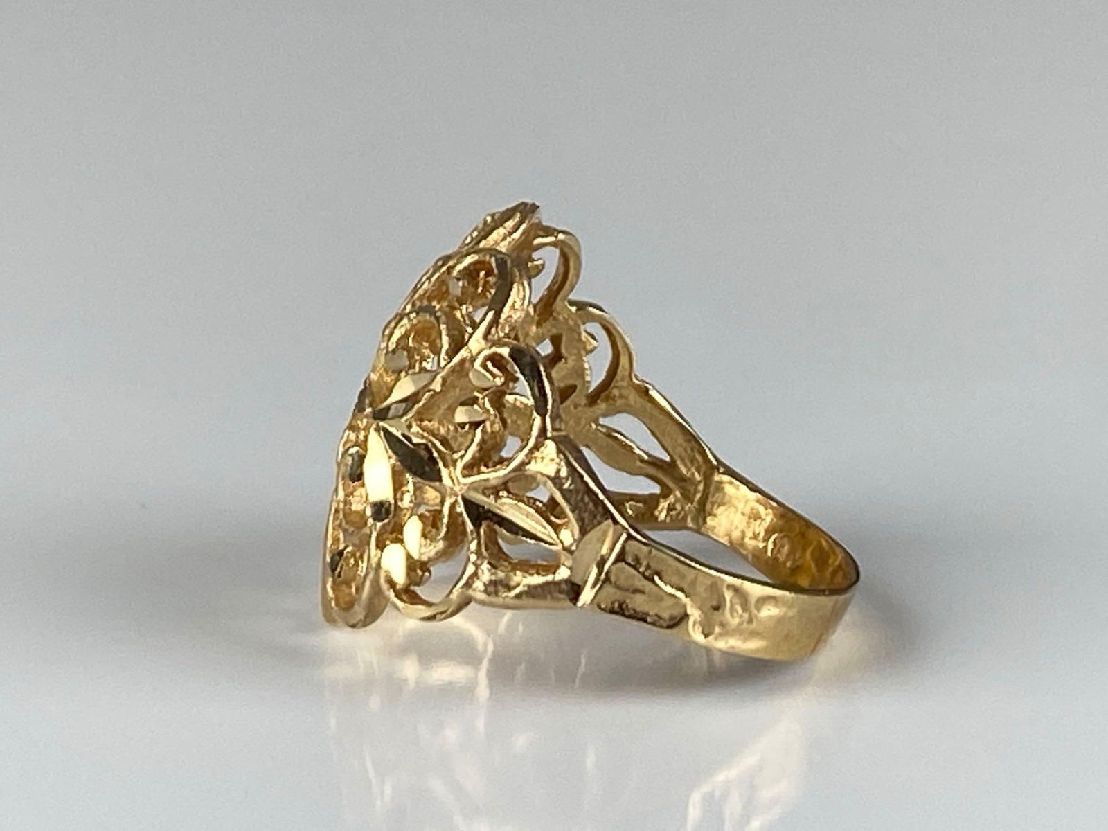 Signed 14K Yellow Gold Ring - 2