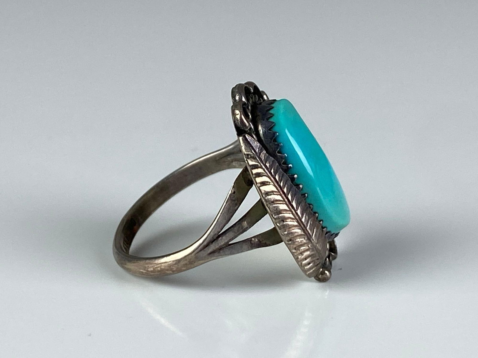Sterling Silver Native American Turquoise Ring - 4