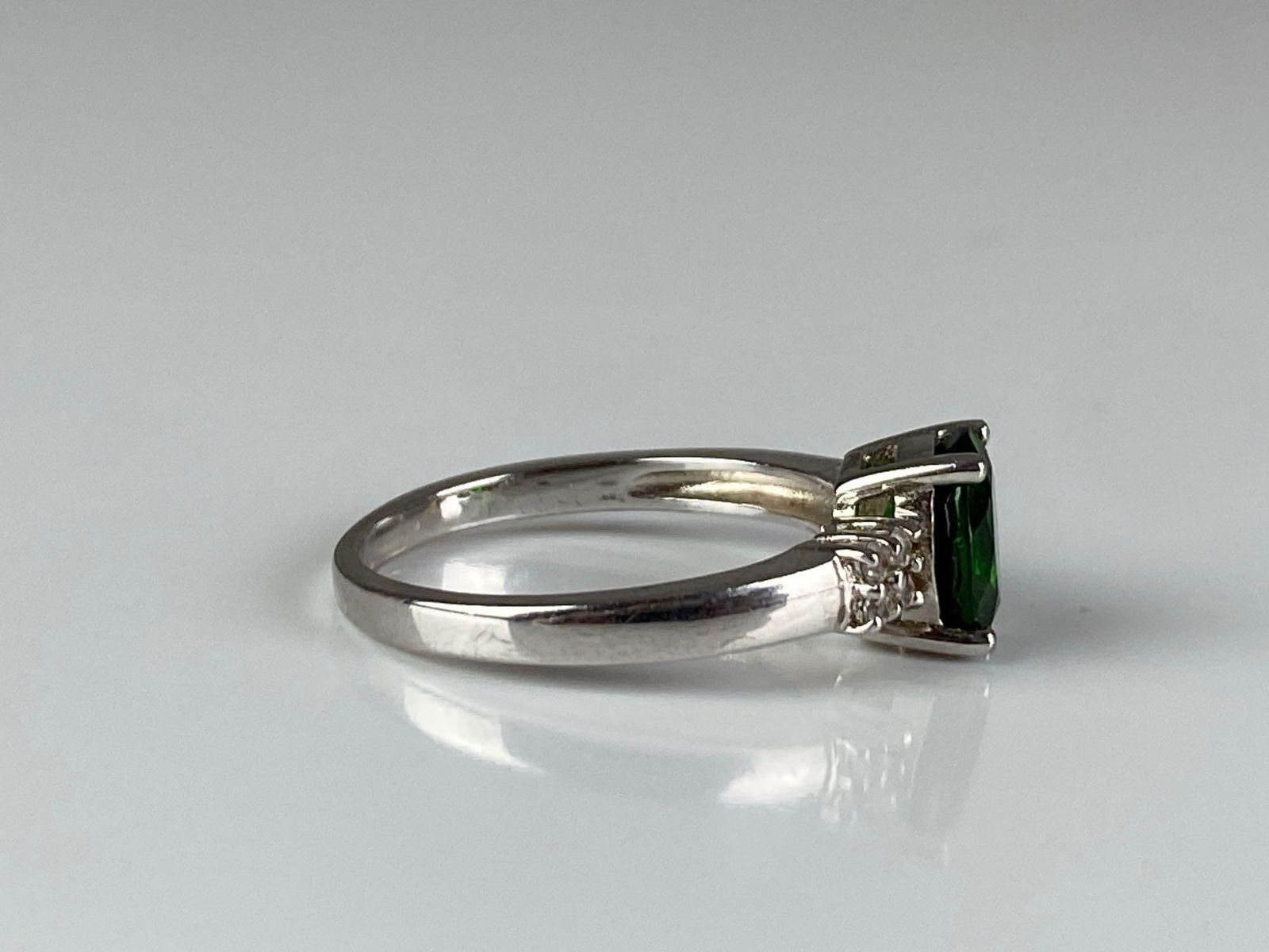 Sterling Silver Emerald Clear Spinel Ring - 4