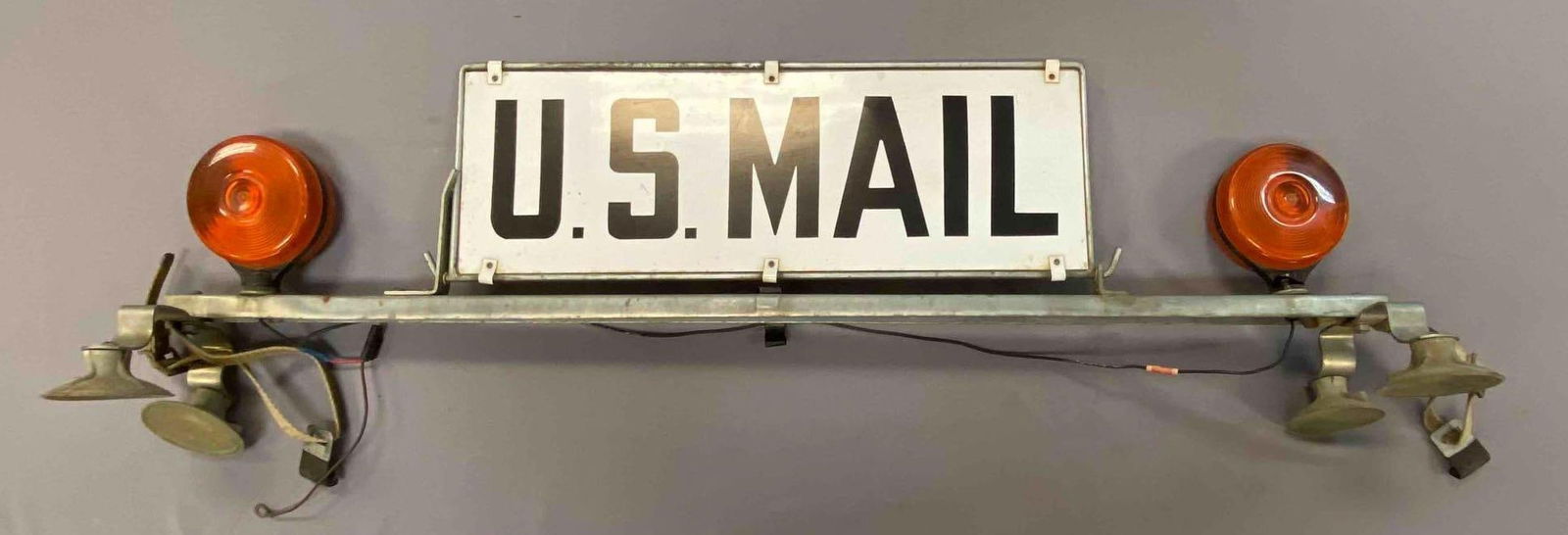Vintage U.S Postal Service Mail Truck Light Bar: Untested. Measures H 10 x W 7 x L 42 inches.