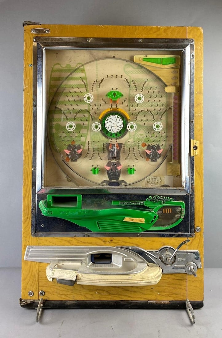 Vintage Nishijin Pachinko Game Machine (1 of 8)