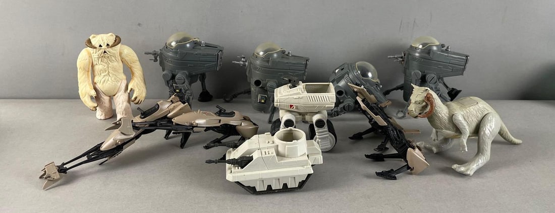 Group of 1970s / 80s Star Wars Vehicles and More (1 of 3)