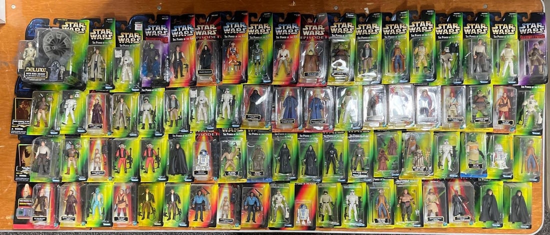 Group of Assorted Star Wars Action Figures (1 of 3)
