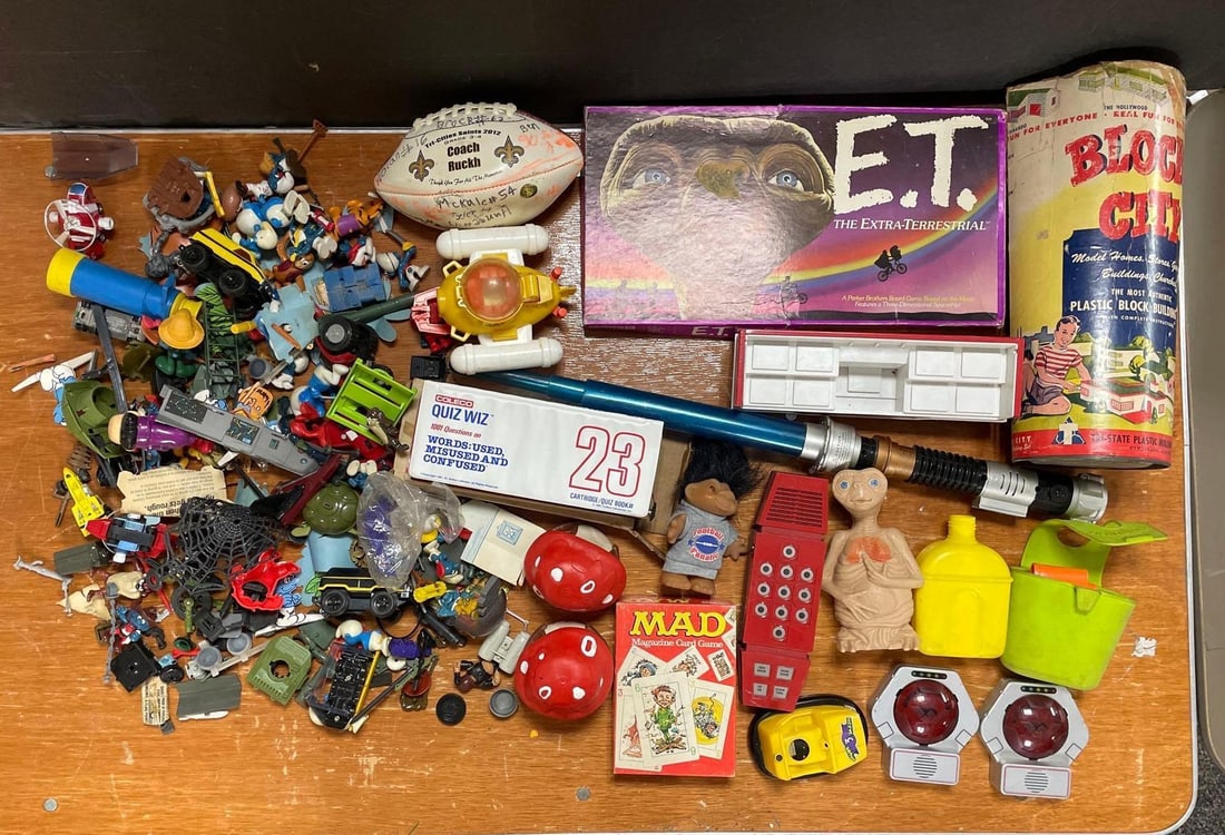 Group of Assorted Toys (1 of 3)