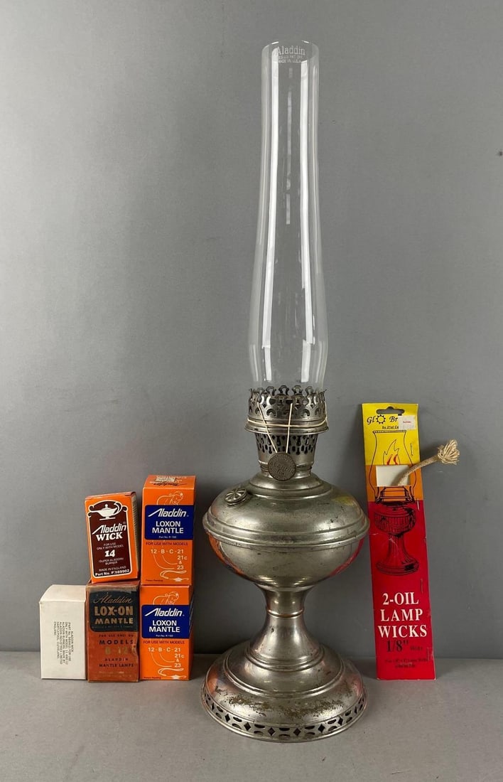 Antique Aladdin No. 5 Nickel Kerosene Lamp (1 of 4)