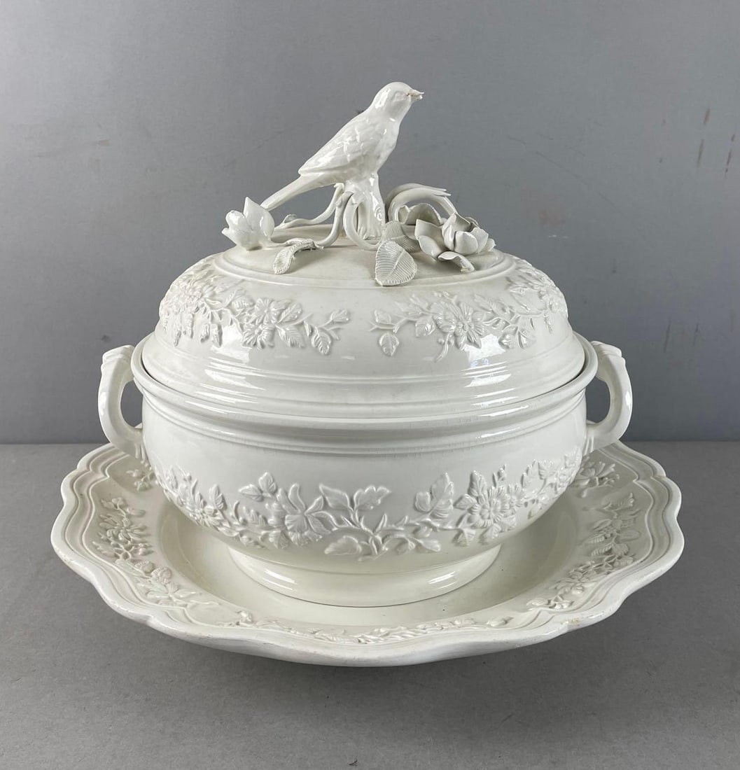 Mottahedeh Musee des Arts Decoratifs Bird Tureen Set: Creamware, some thorn tips broken, measures 11" x 14 1/4"