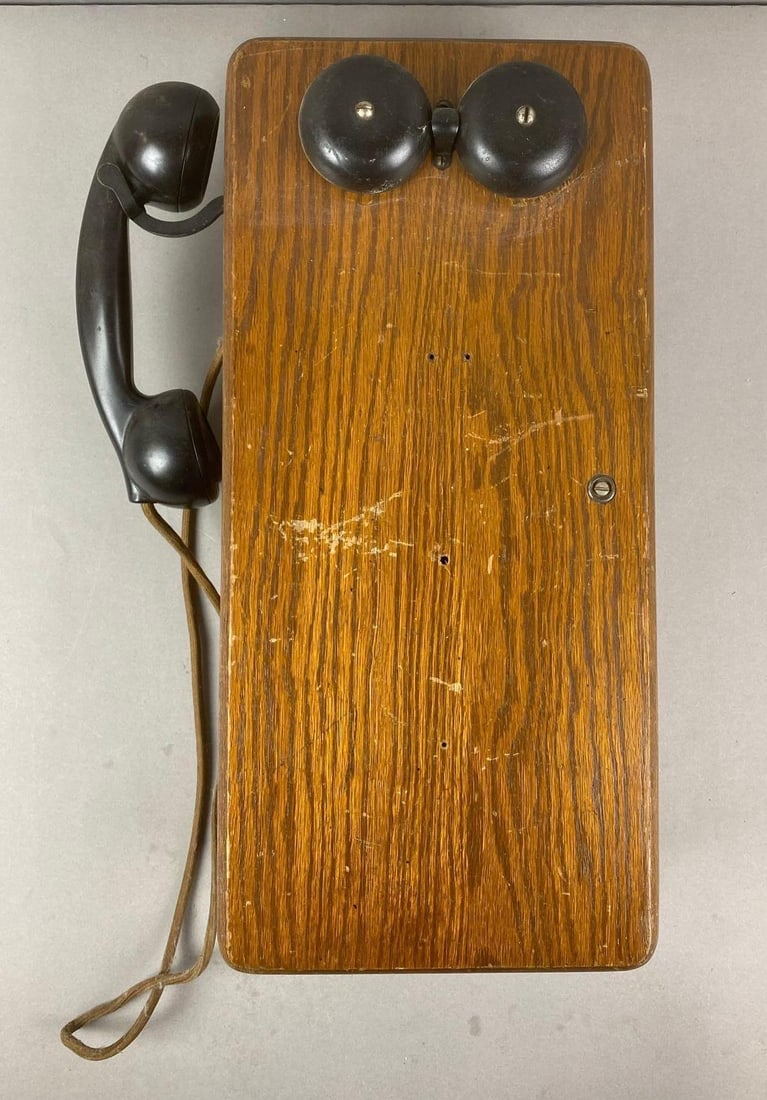 Antique Wall Mount Magneto Phone (1 of 2)