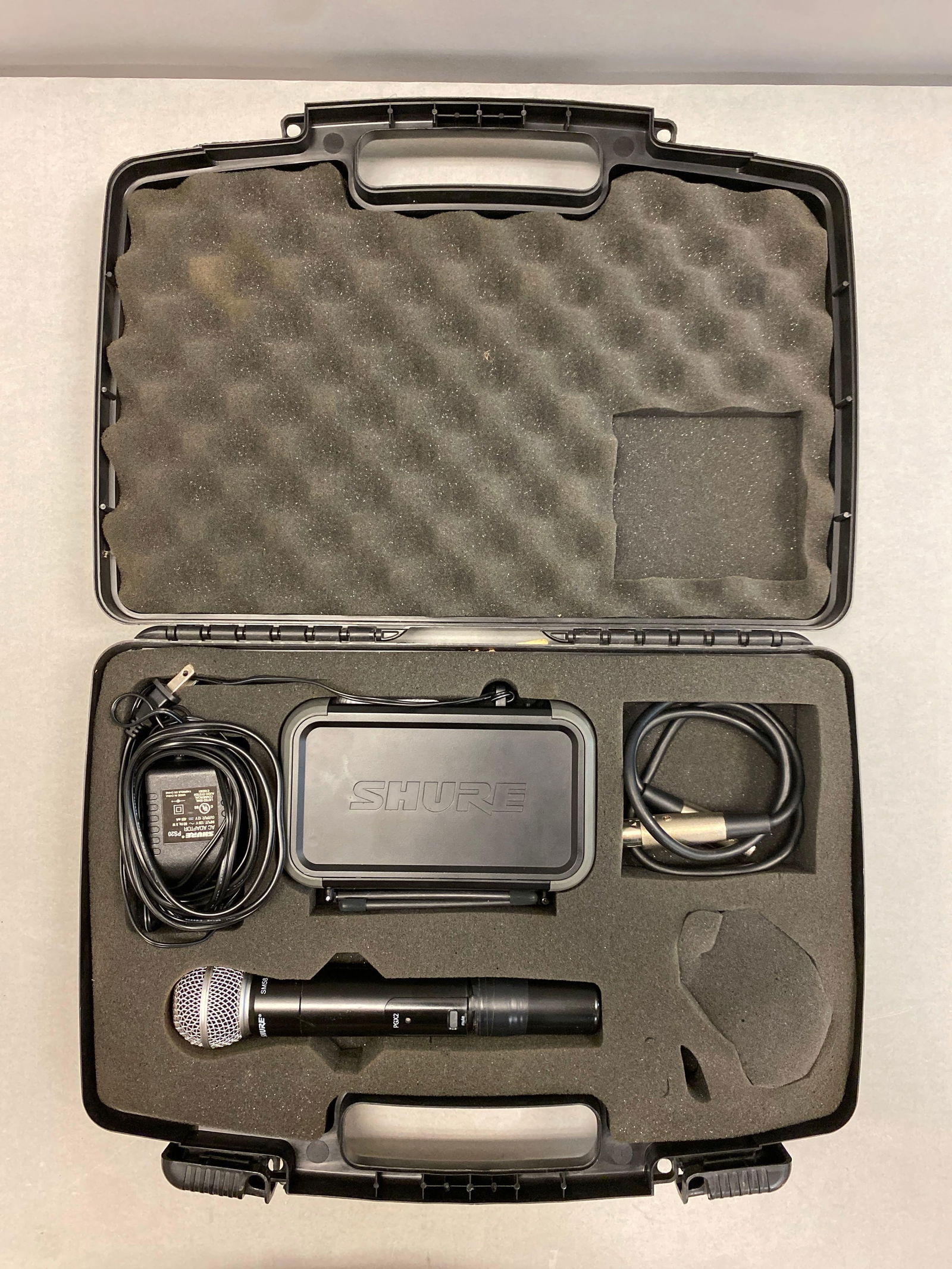 Shure PGX 24 Wireless Microphone and Receiver (1 of 2)