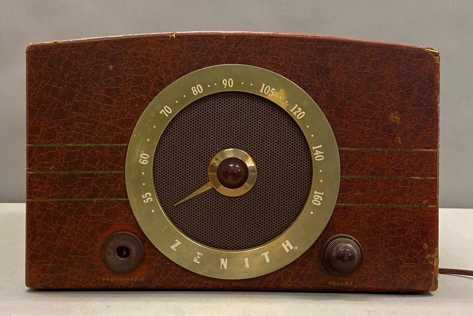 Zenith Cobra-Matic Tube Radio Phonograph (1 of 4)