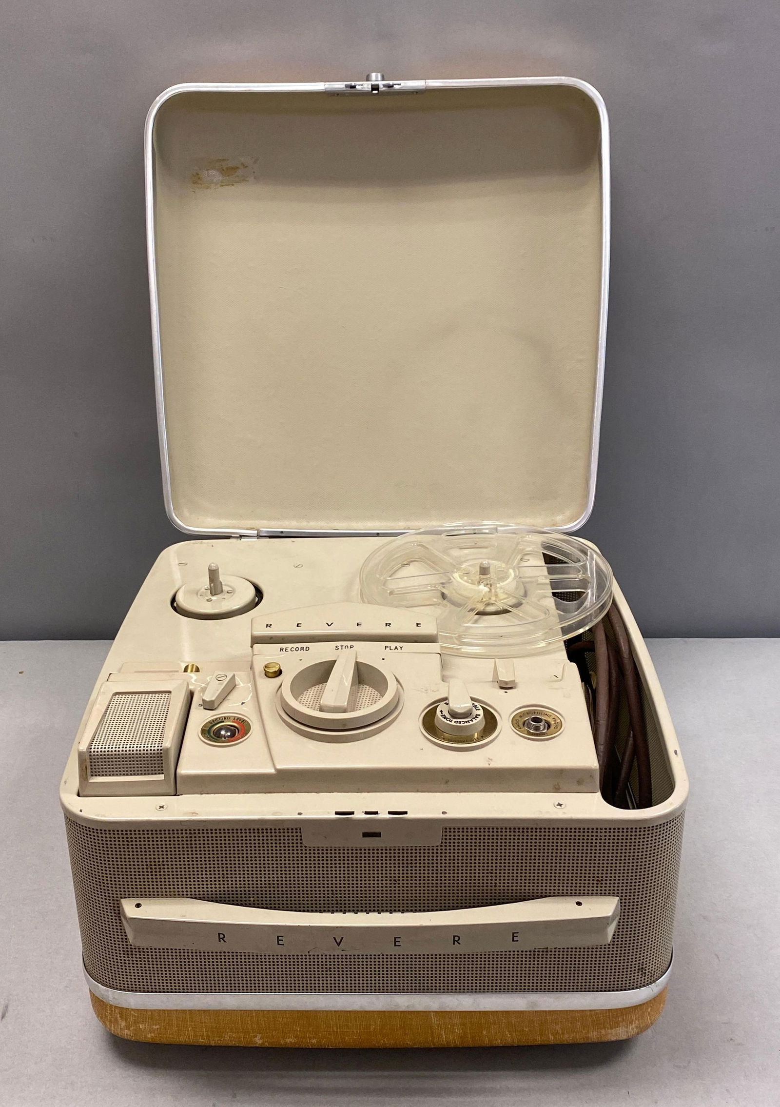 Revere T-1100 Portable Magnetic Tape Recorder: Powers on, measures 9 1/2” H x 14” W x 15” D