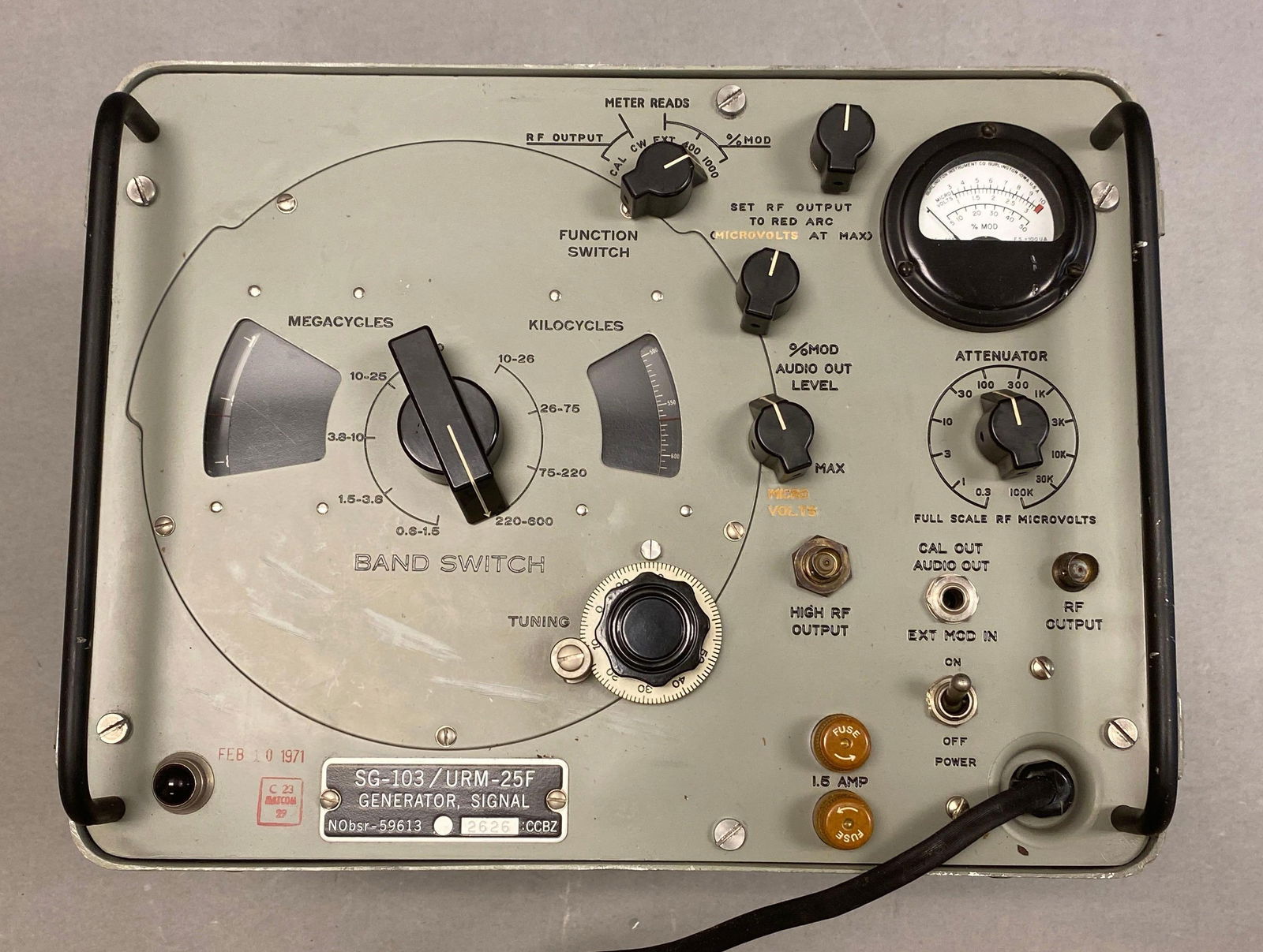 New London Instruments AN/URM-25F RF Signal Generator Set: Powers on, measures 11” H x 15” W x 11” D