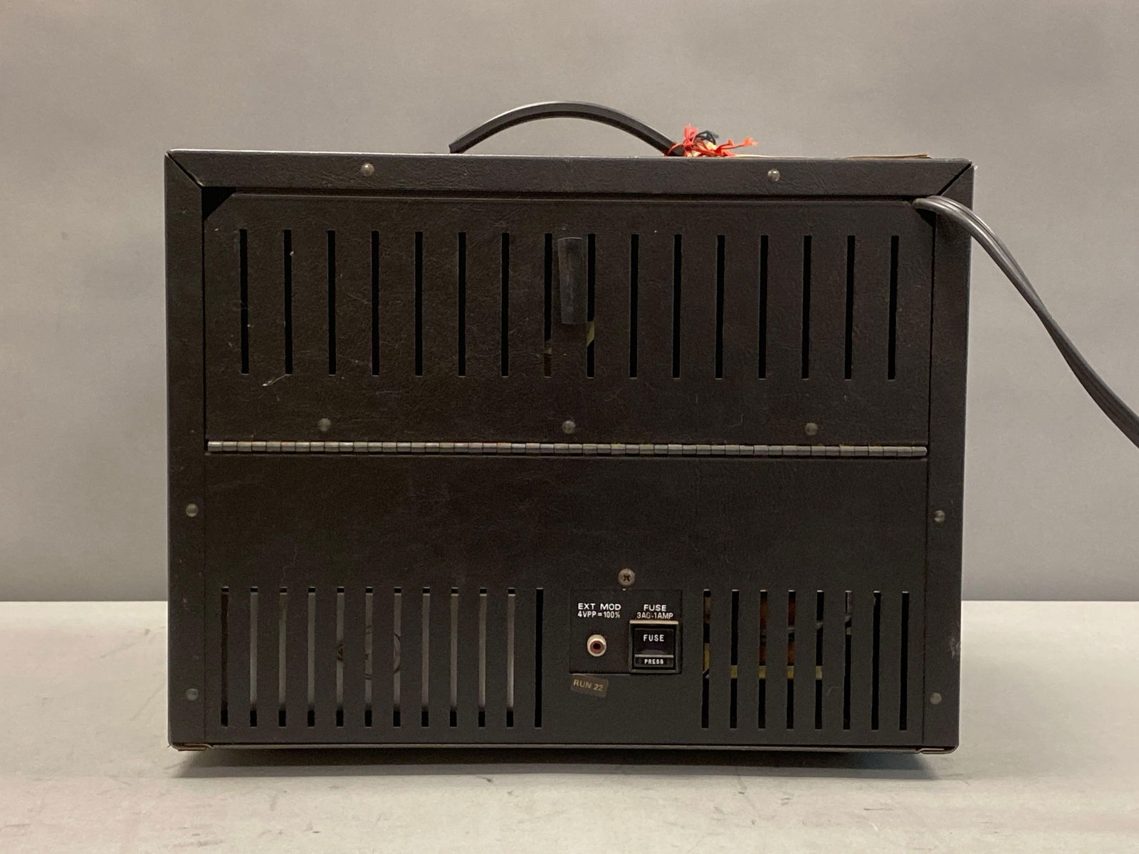 Sencore Model CB42 Deluxe CB Analyzer - 2