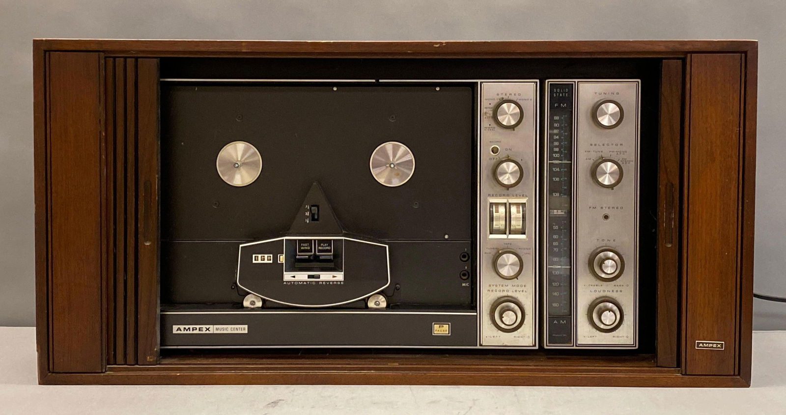 AMPEX Model 985 Music Center (1 of 4)