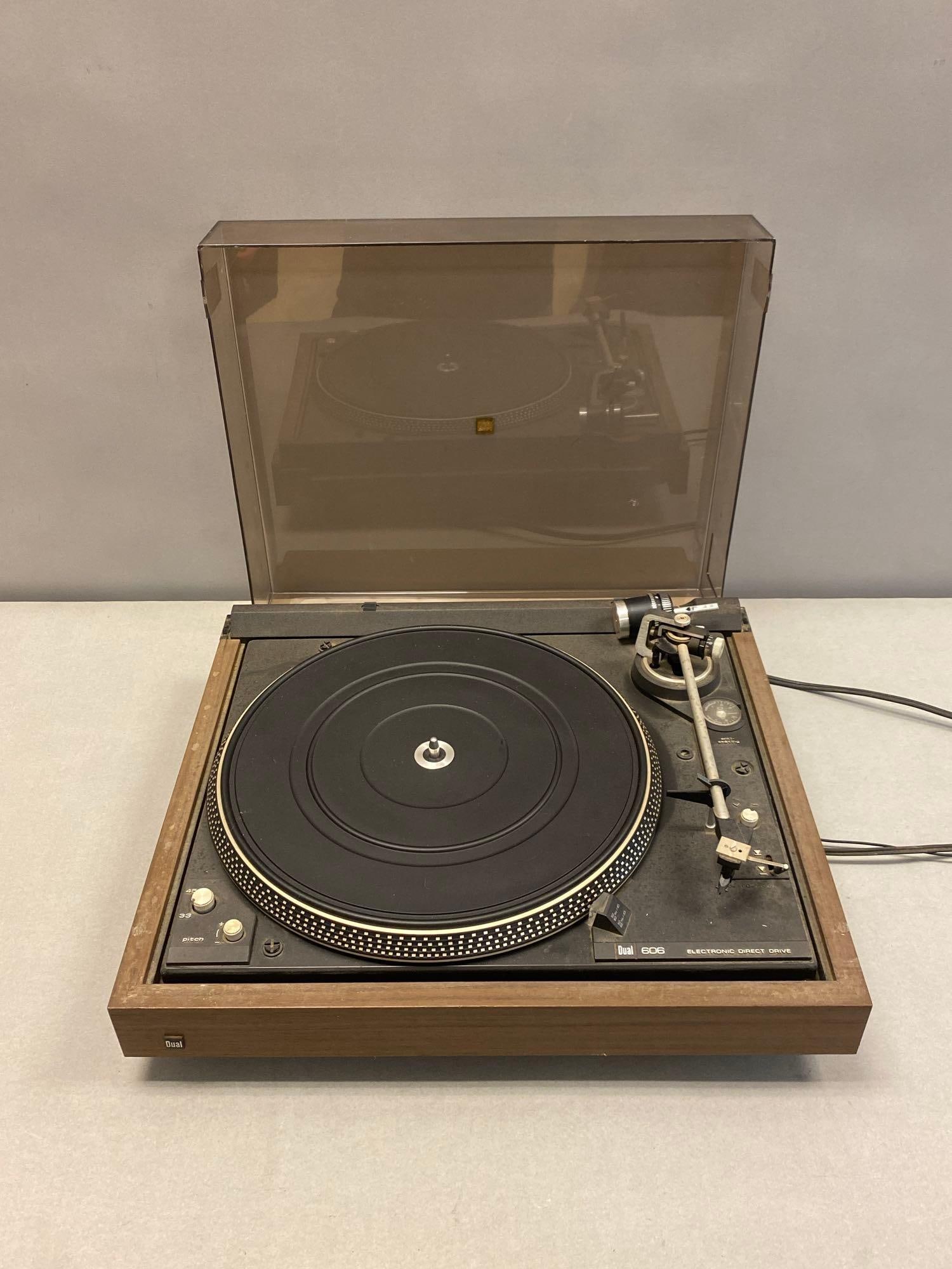 Dual CS 606 2 Speed Turntable - 2