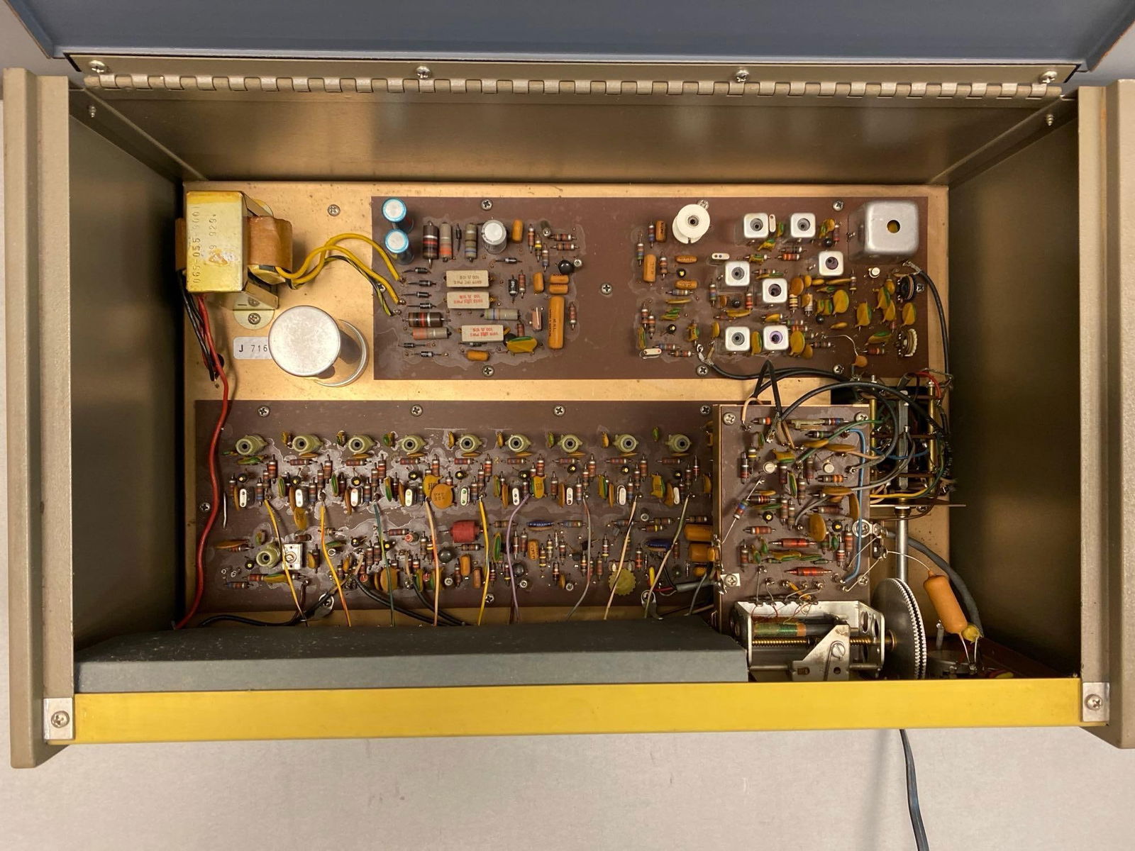 B and K Model 415 SS Sweep/Maker Generator - 2