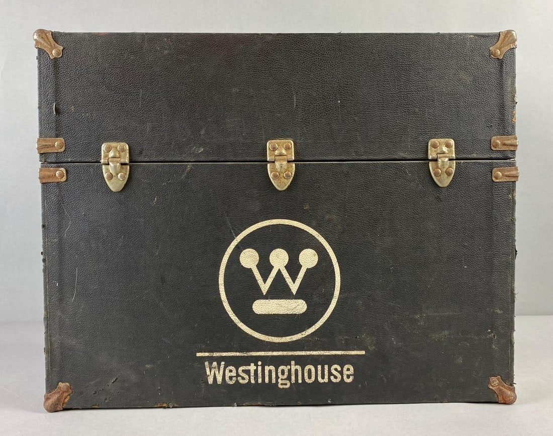 Westinghouse Tv /Radio Tube Caddy: Rips and tears on outside. Measures H 16 x W 9 1/2 x L 20 inches.