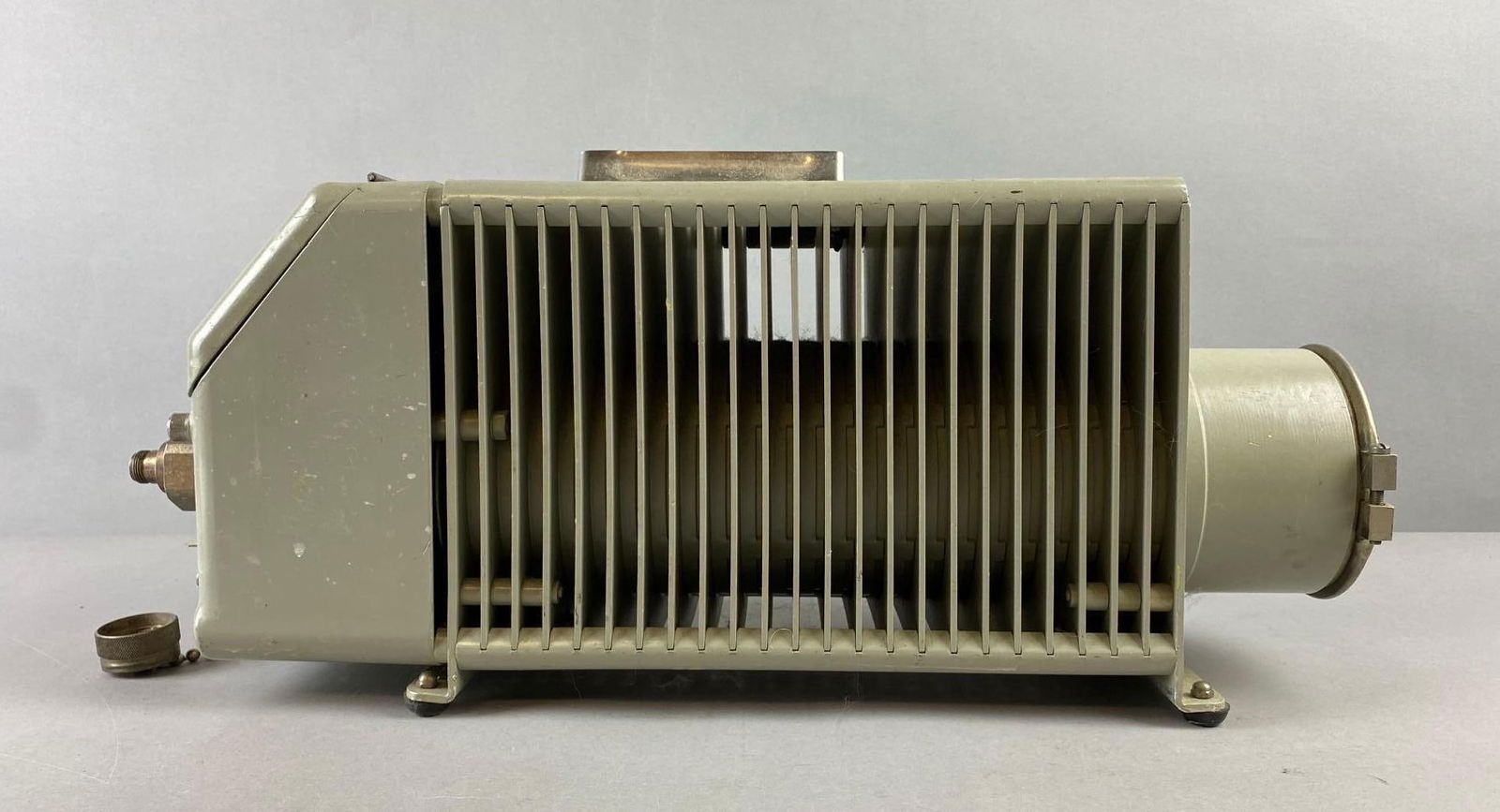 U.S. Army Signal Corps R.F. Wattmeter: Mfg by Bird Electronic Corps. Untested. Measures H 9 x W 6 x L 17 inches.