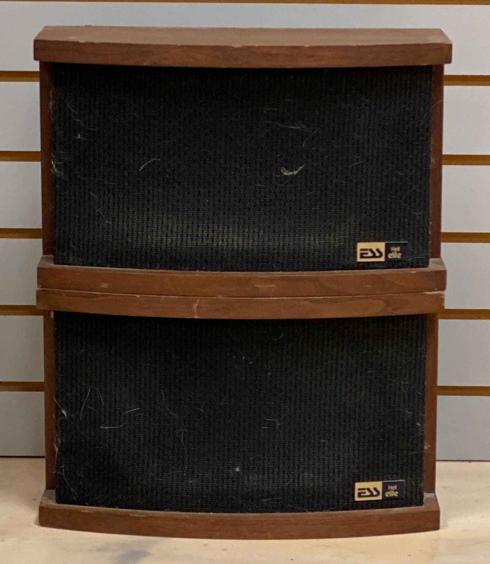 Group of 2 ESS Elite Heil Air Motion Transformers: Untested, each measures 8 1/2” H x 14” 2 x 6” D