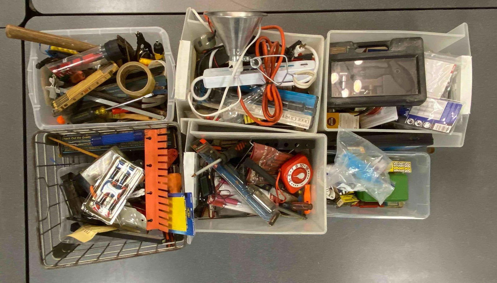 Group of Assorted Tools and Accessoires (1 of 3)