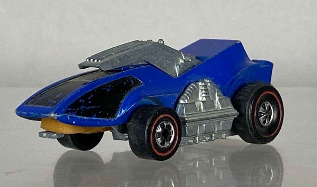 Mattel Hot Wheels Redline Stingin Thing (1 of 6)