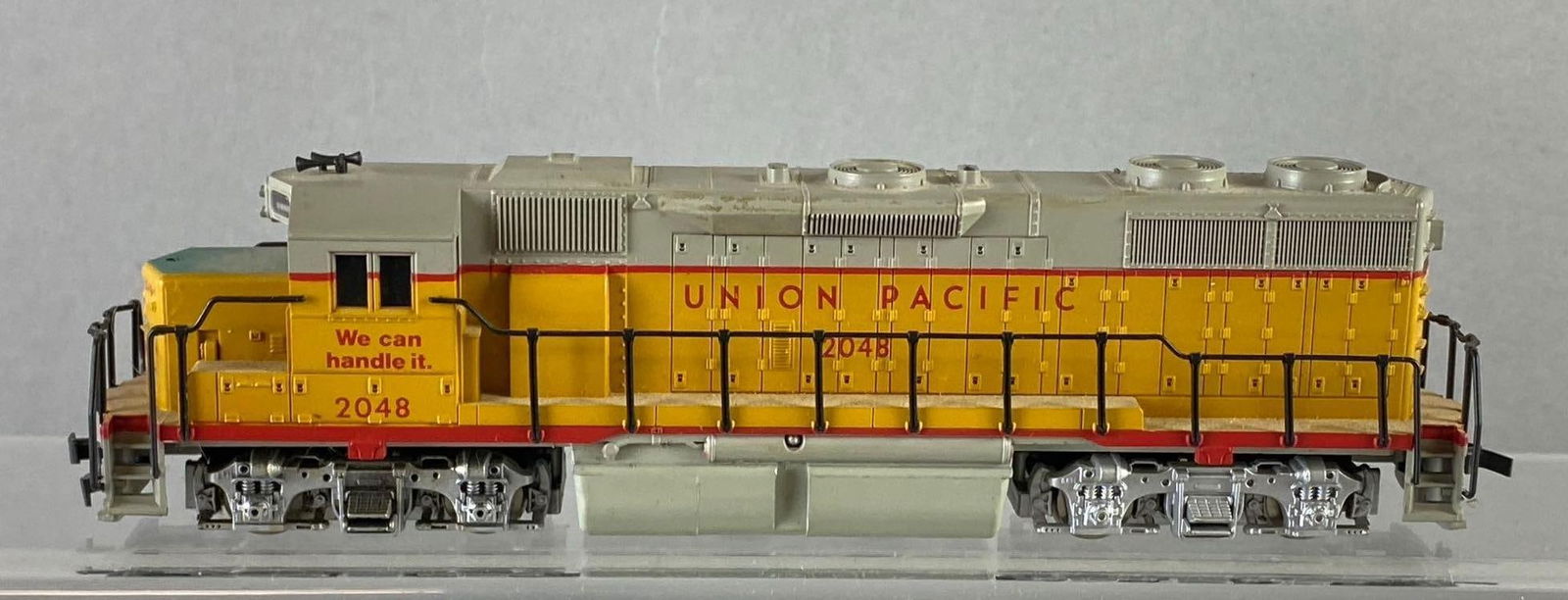 Atlas HO Scale Union Pacific 2048 Locomotive (1 of 5)
