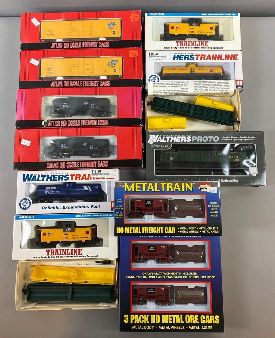 Group of 13 Atlas HO Scale Freight Cars and More (1 of 4)