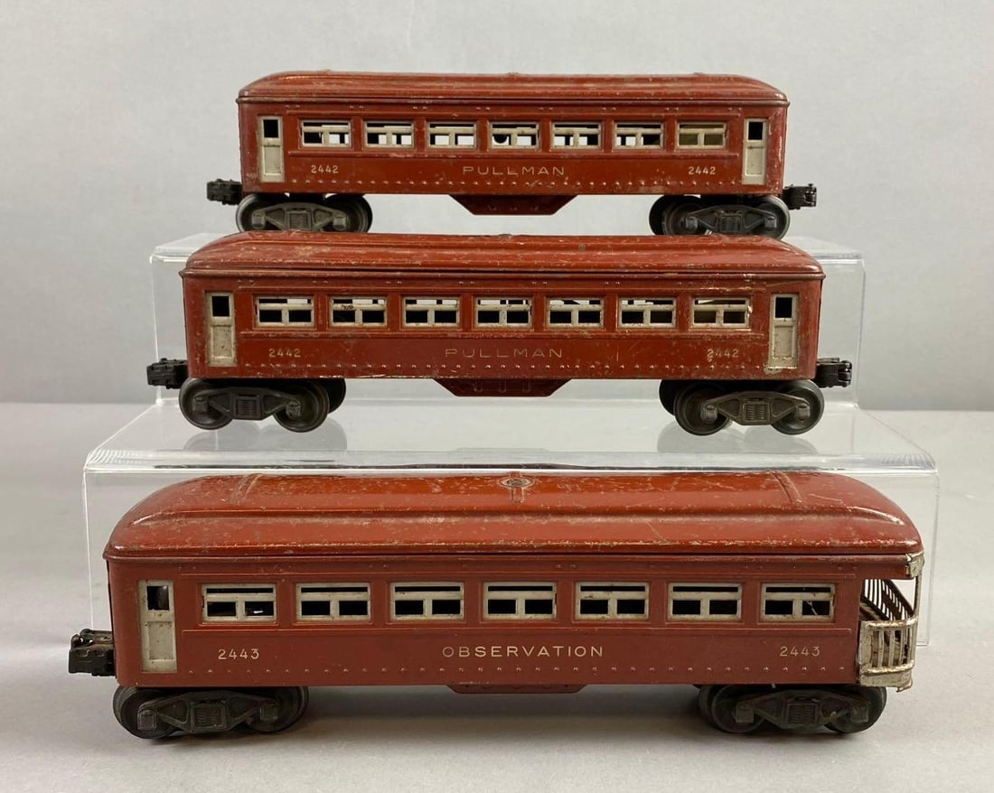 Group of 3 Vintage Lionel Trains O Scale Pullman 2442 Passenger Cars and More (1 of 3)