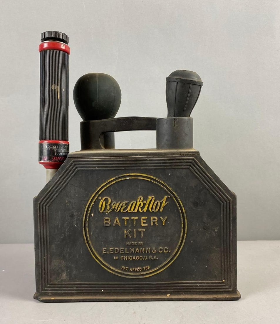 Vintage Break Not Battery Kit Caddy with Accessories (1 of 5)