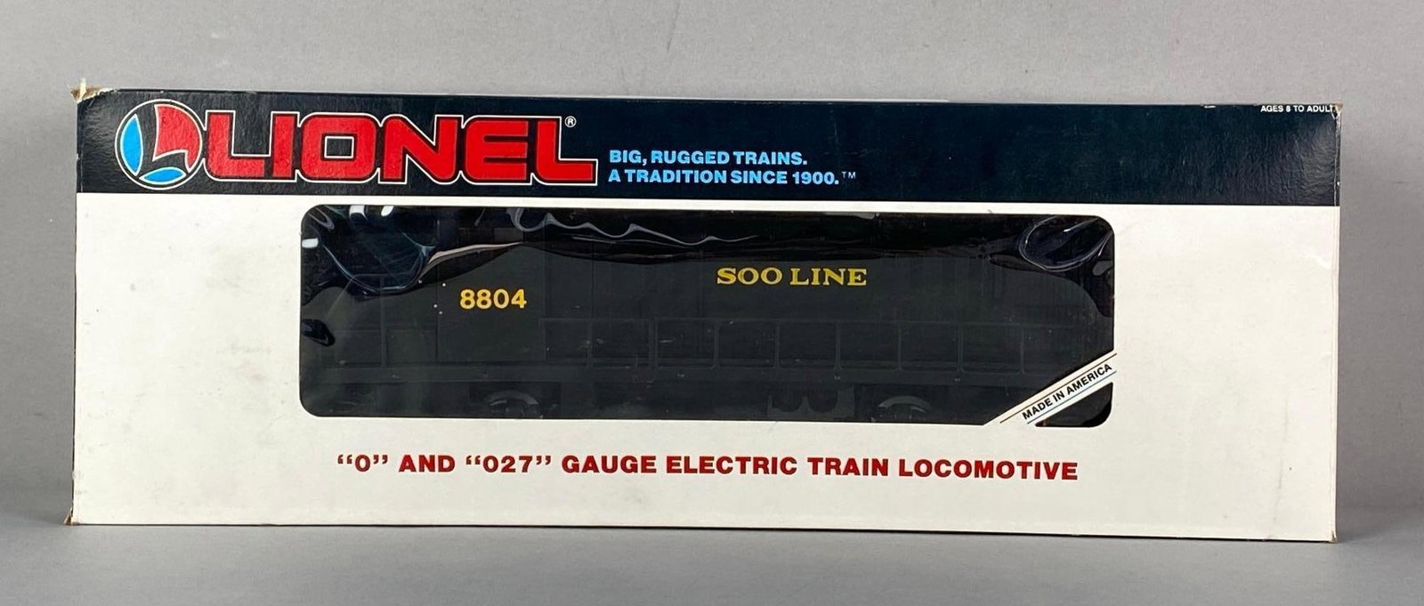 Lionel O Scale SOO Line RS-3 Diesel Locomotive (1 of 3)