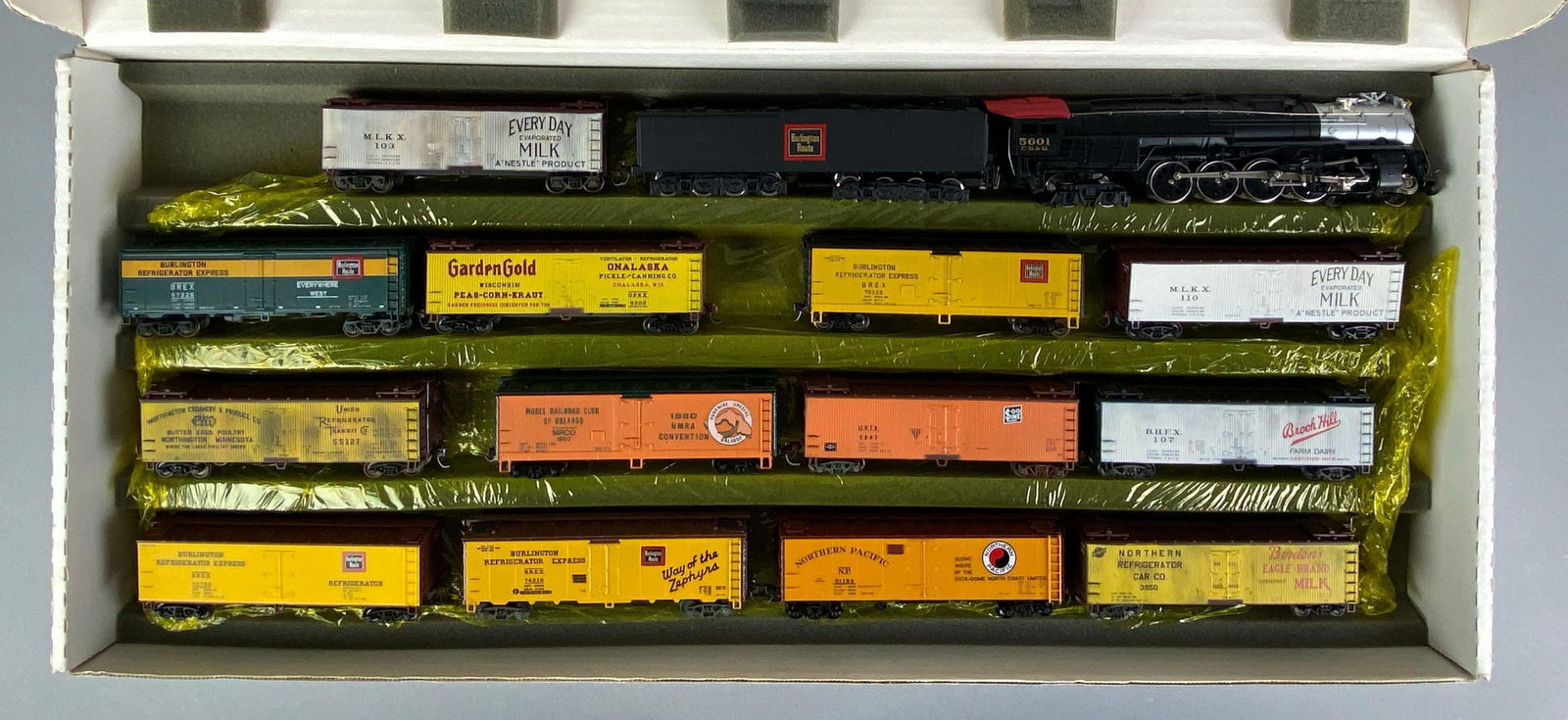 Group of HO Scale Steam Locomotive and Train Cars (1 of 3)