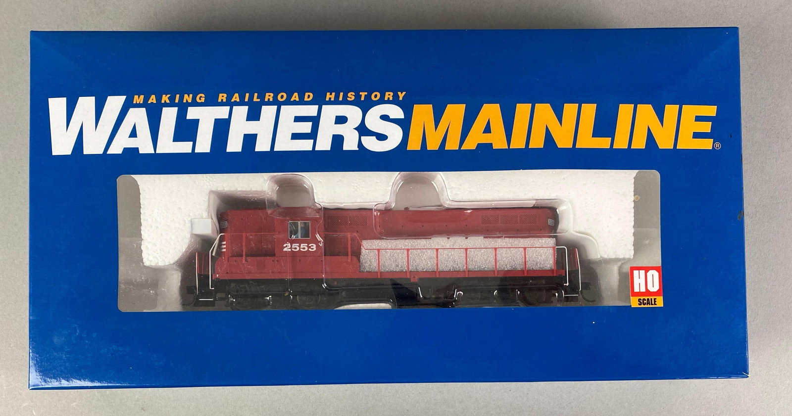 Walthers Mainline HO Scale SOO EMD GP9 HH PH2 Locomotive (1 of 3)