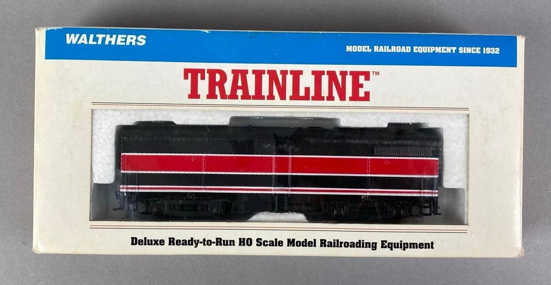 Walthers Trainline HO Scale RI Unlettered Alco FB-1 Locomotive (1 of 2)