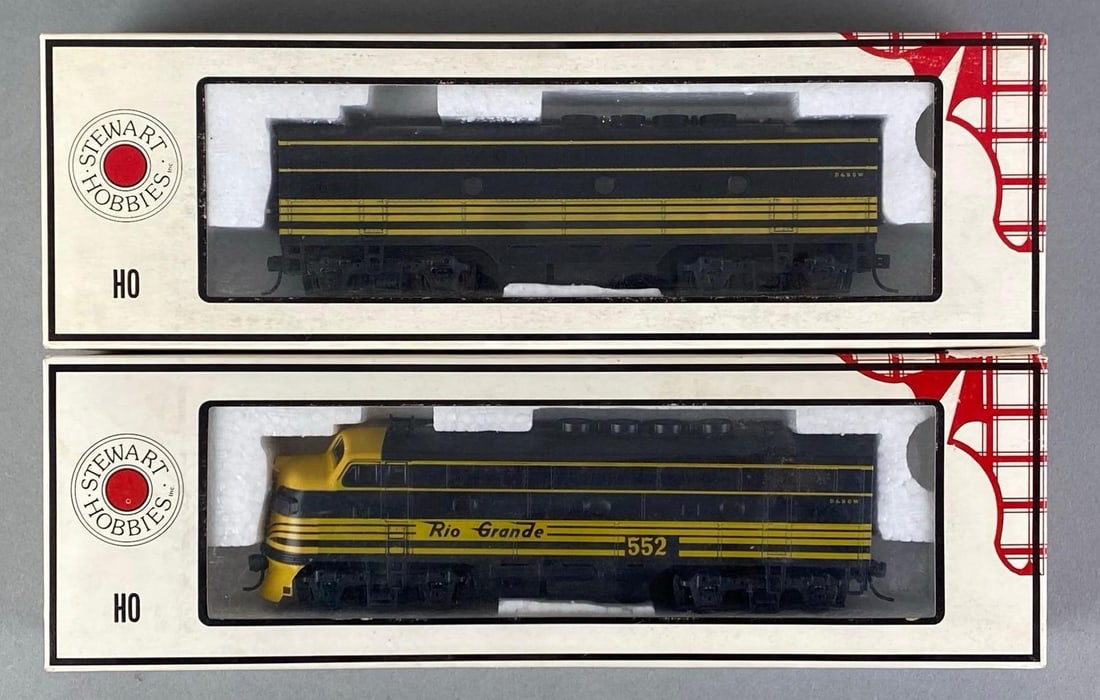 Stewart Hobbies HO Scale D and RGW Diesel Locomotive and Tender (1 of 2)