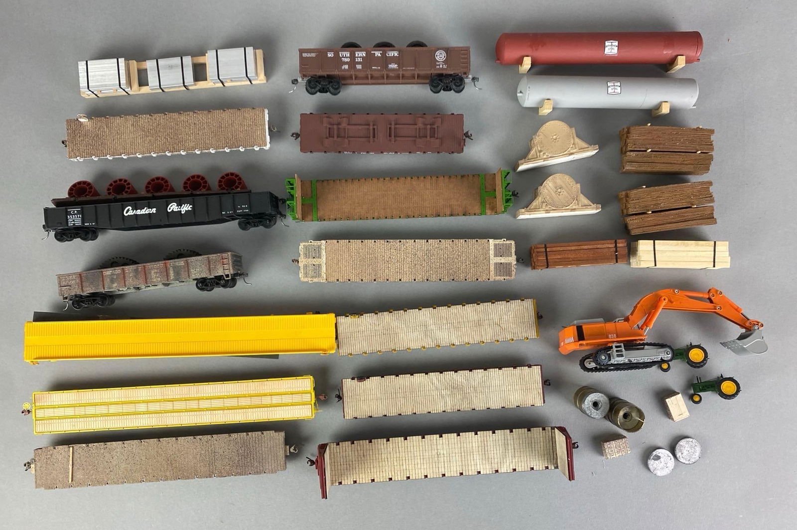 Group of HO Scale Model Train Flat Bed Cars and More (1 of 3)