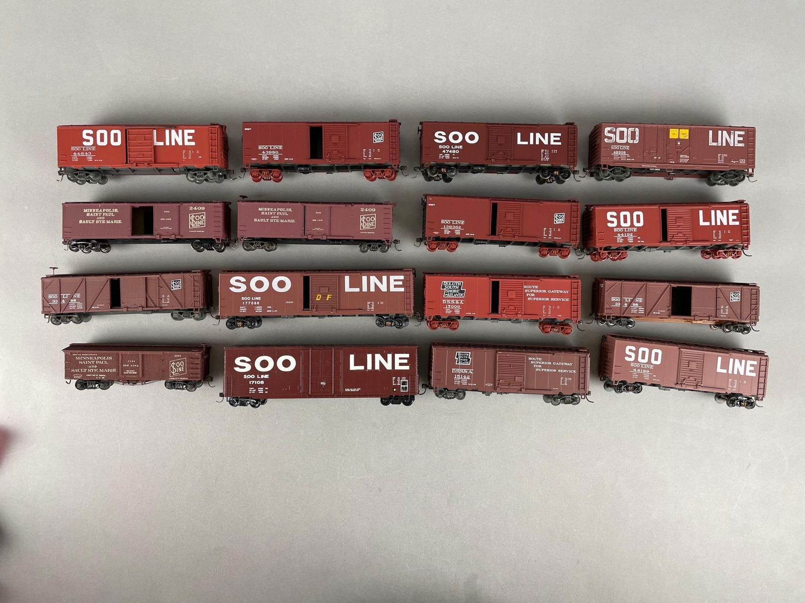 Group of HO Scale SOO Line Train Box Cars and more: Includes Duluth south shore and Atlantic, Longest measures 7 1/2? in length