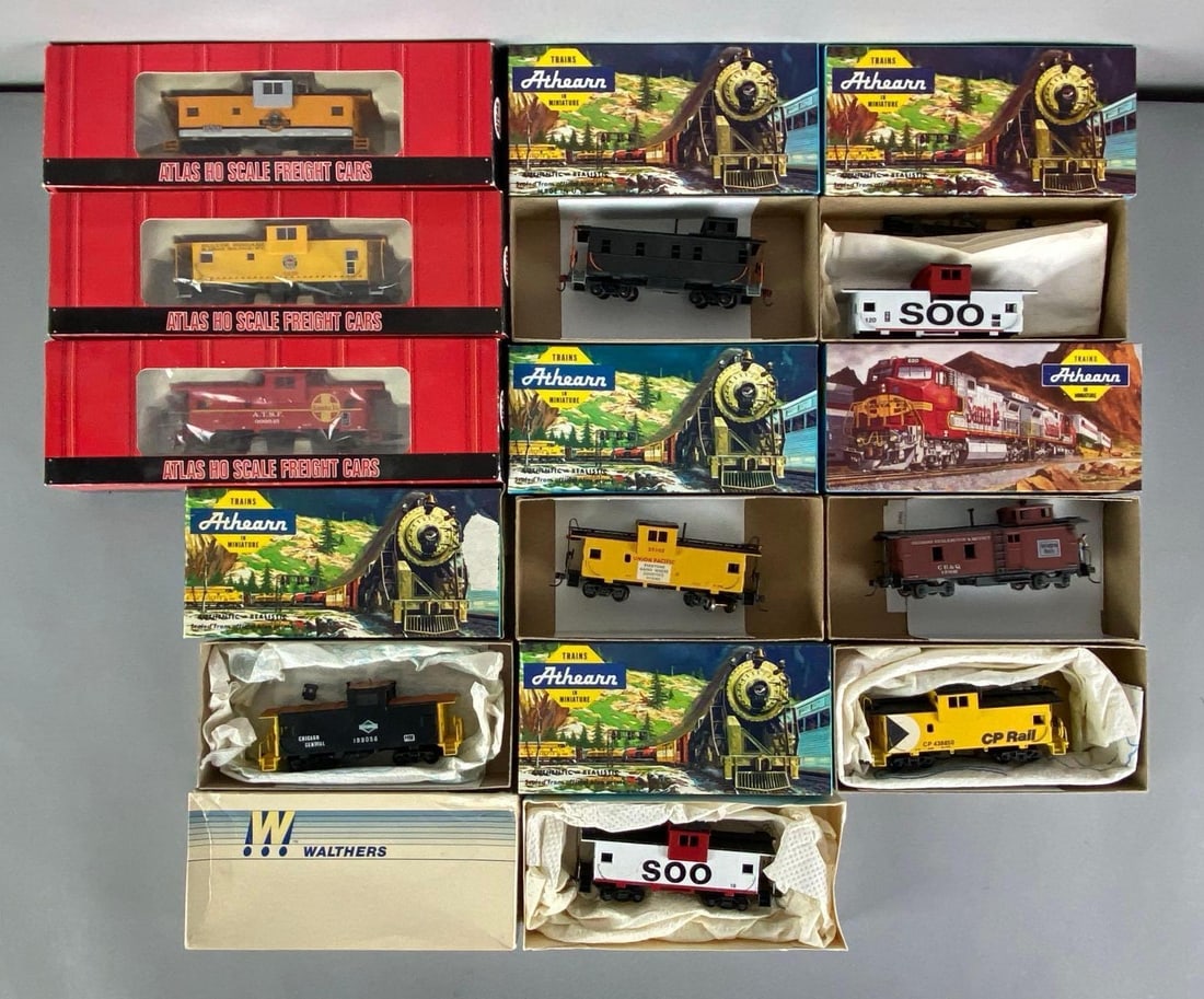 Group of HO Scale Model Train Caboose Cars (1 of 3)