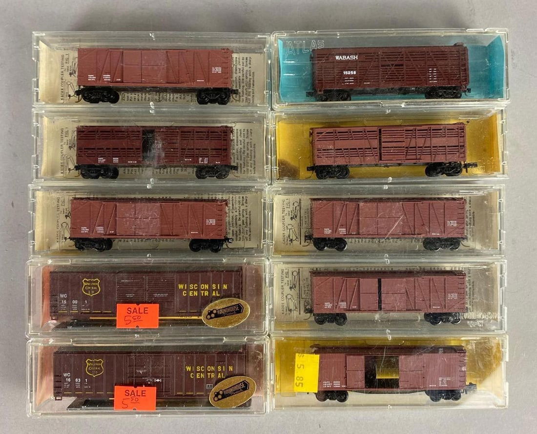Group of 10 Micro Trains N Scale Railway Boxcars (1 of 4)