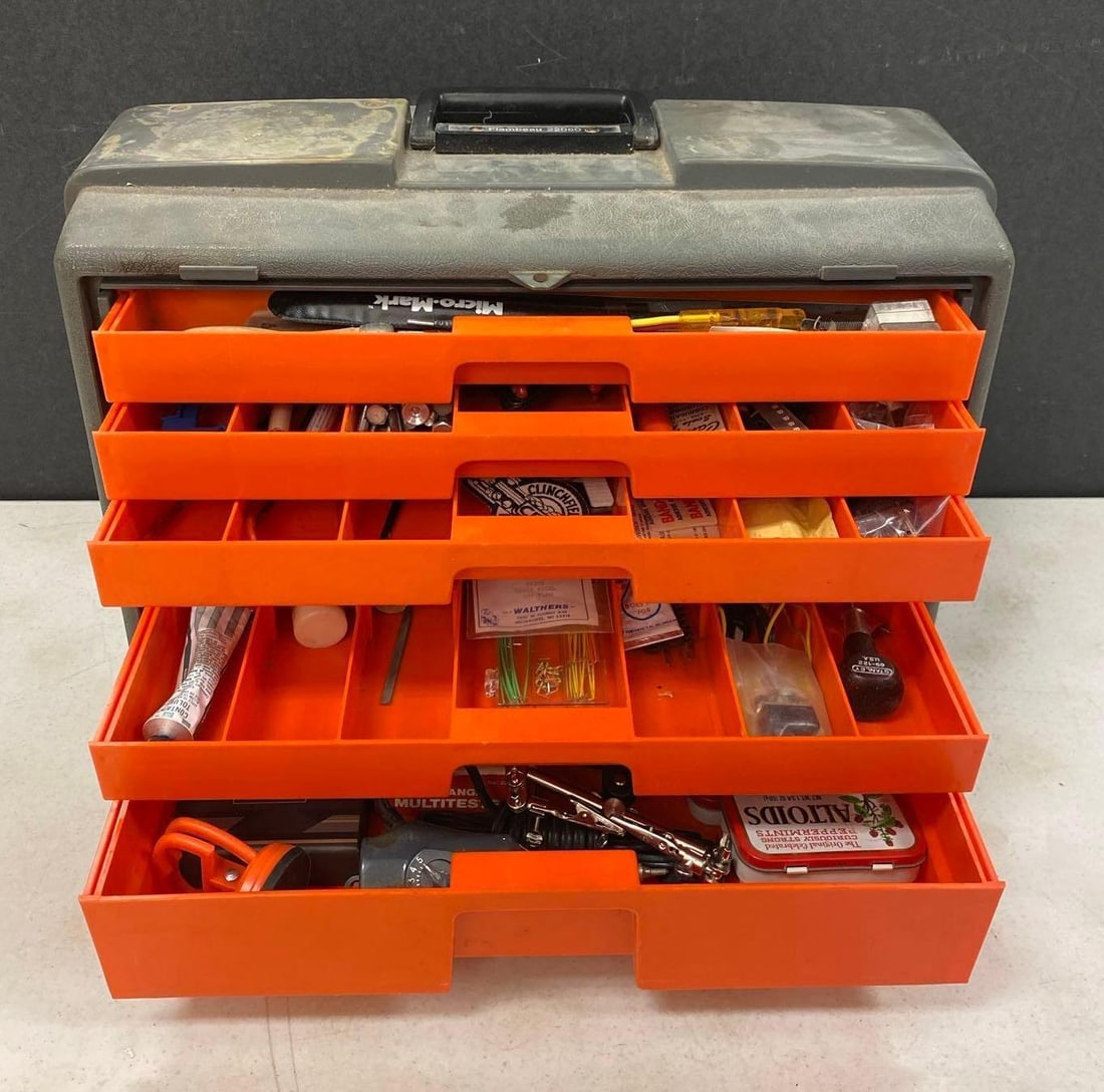 Flambeau Tool Caddy with HO Accessories (1 of 8)