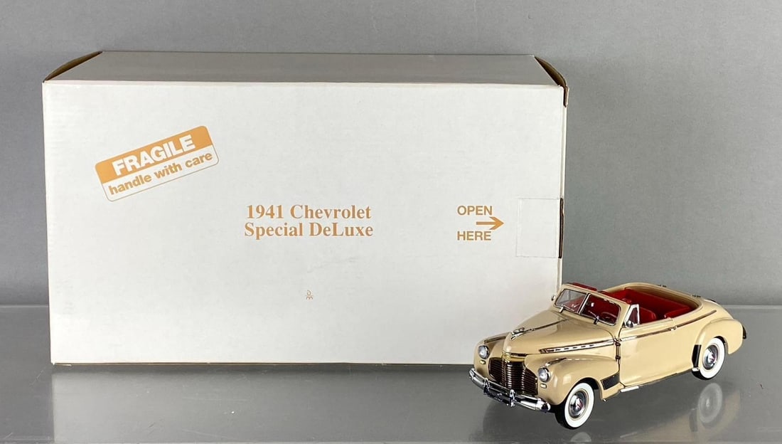 The Danbury Mint 1941 Chevrolet Special Deluxe Die Cast Vehicle (1 of 6)