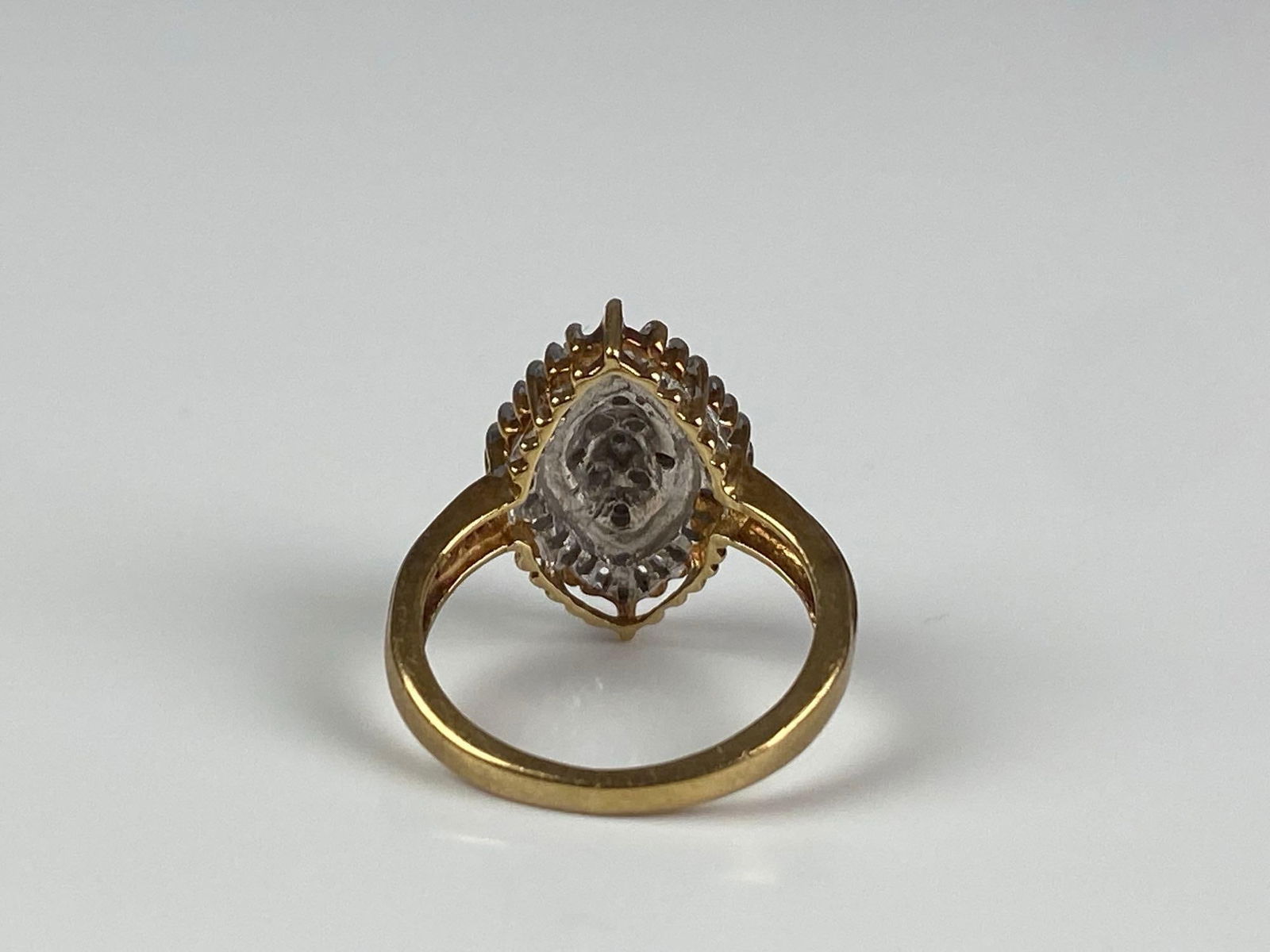 10K Yellow Gold Diamond Ring - 3