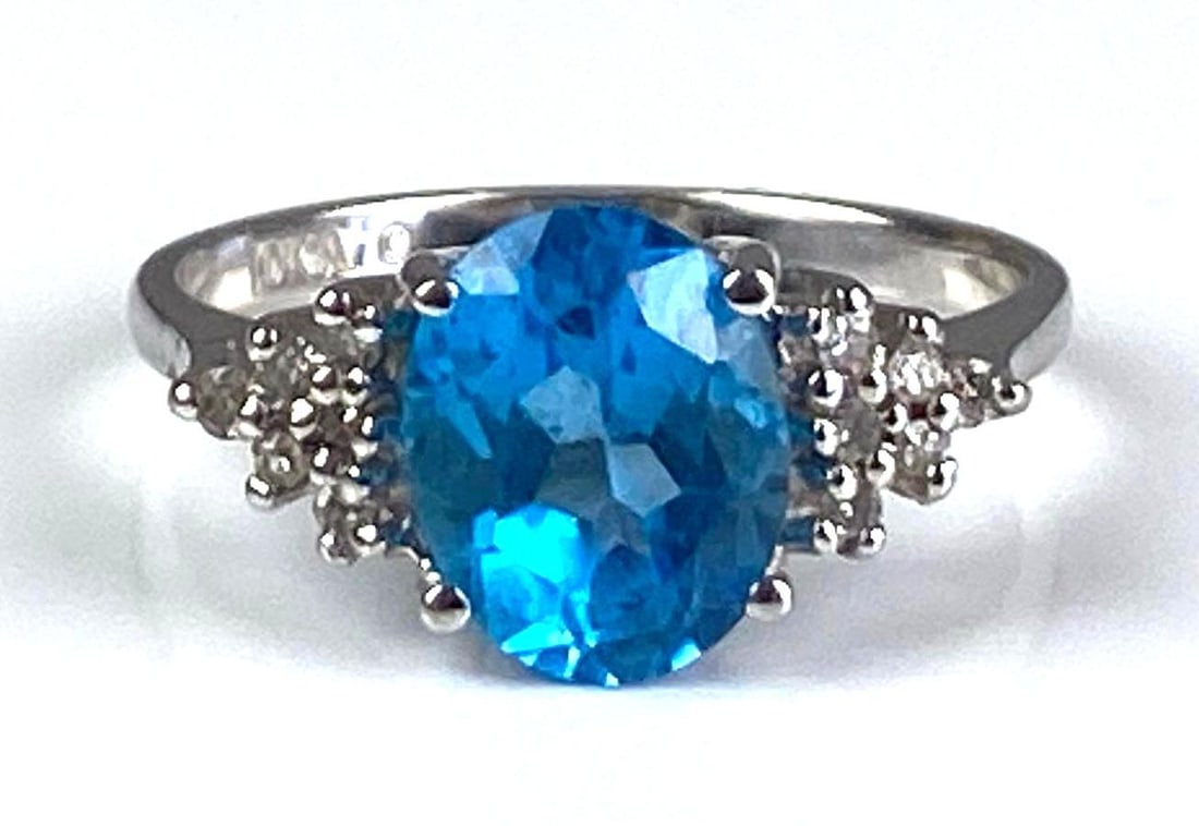 Signed 10K White Gold Diamond Sapphire Ring: Total weight of 2.5 grams, size 7