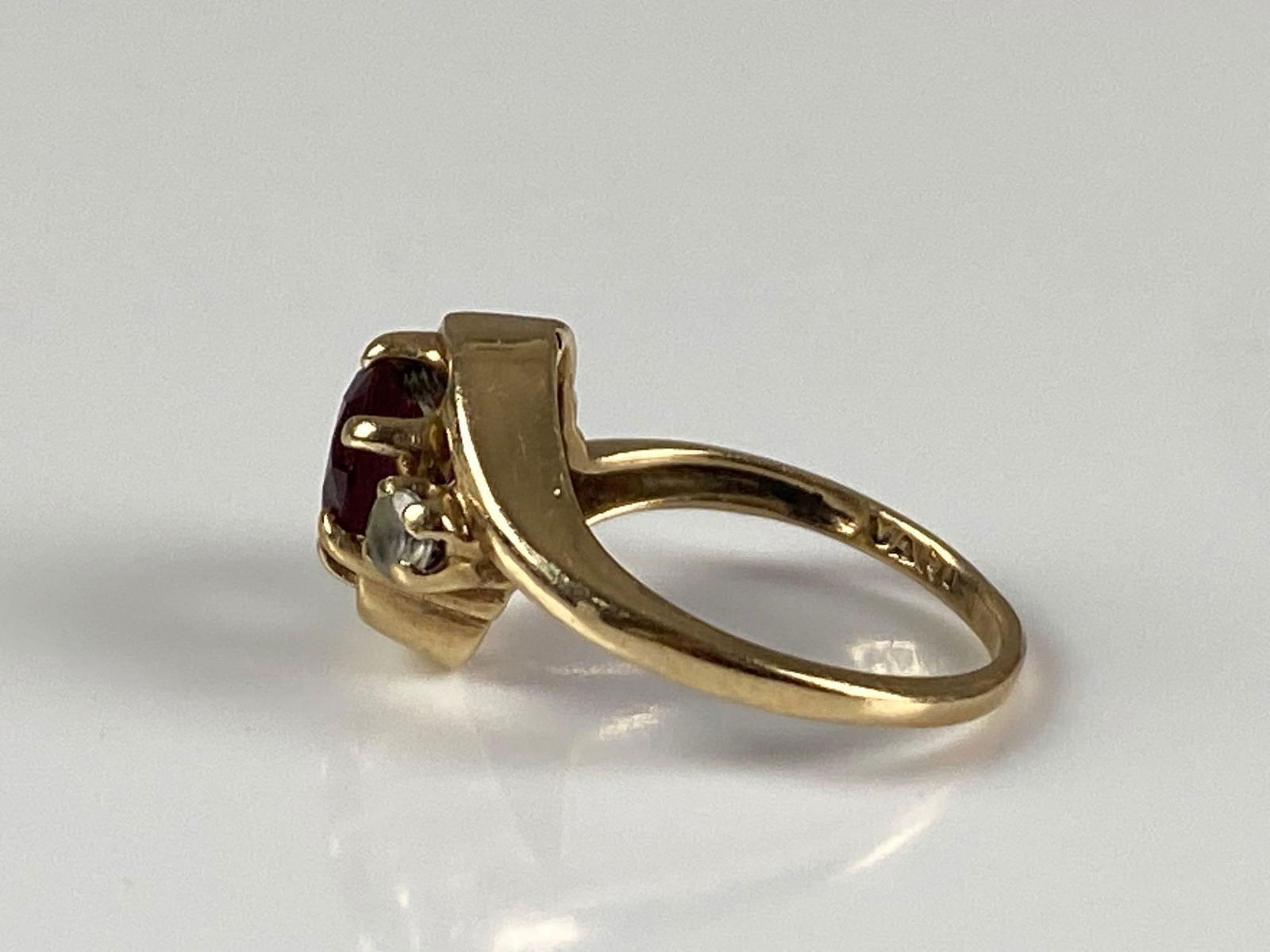 Signed 10K Yellow Gold Ruby Spinel Ring - 2