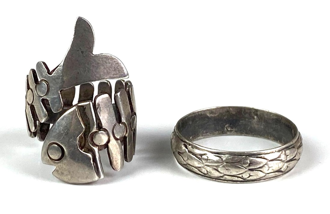Group of 2 Sterling Silver Rings (1 of 2)